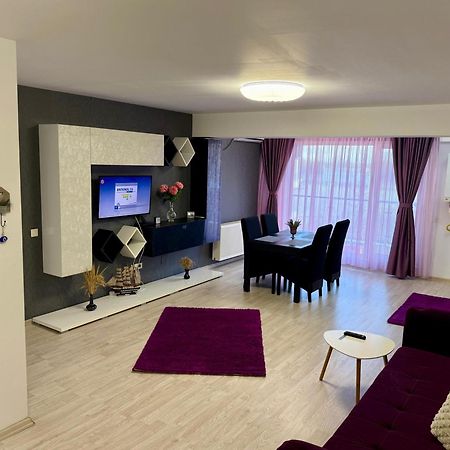 Airport Apartment 70 Squared Meters Otopeni Exterior foto